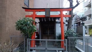 住宅地にある神社