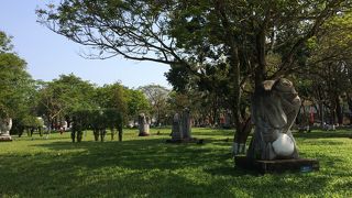 のんびりと街を散策できます