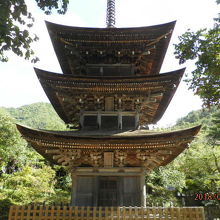 前山寺　三重塔