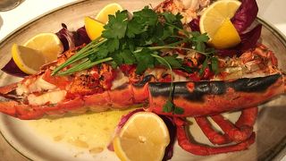 Tボーンはもちろん、ロブスターも絶品