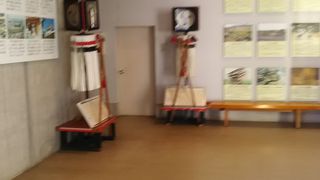 教科書に出てくるような資料の実物を見ることができるので大変面白かった