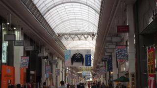 アーケードをぬけたらひろめ市場