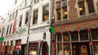 イロ・サクレ地区で昼食