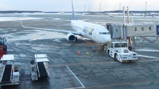 新千歳空港の除雪車は世界最強クラス