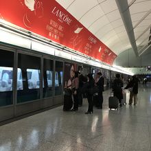 さあ、空港へ向かいます～