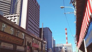 年末は歩けないほどの人！