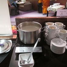 ロイヤルシルクラウンジ (スワンナプーム空港内)