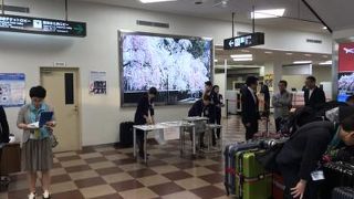 国際線、初潜入