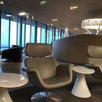 シャルルドゴール空港 ターミナル2E 搭乗ゲートM エアフランスラウンジ
