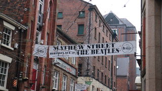 ビートルズが足繁く通っていたことで有名な通り