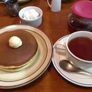 鶴見駅西口にある純喫茶。ホットケーキ絶品です。