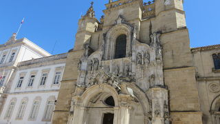 ローマ時代の土台の上・・・