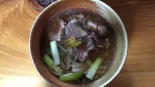 美味しいお蕎麦と天かす