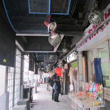 西側通路の様子