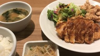 お昼はリーズナブル