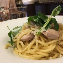 オリーブベースの寒ブリのパスタ