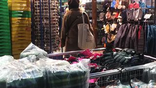 スポーツ用品店