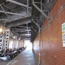 北西方向からの様子