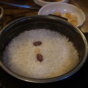 チゲには釜飯がついてくるので、ぜひヌルンジを