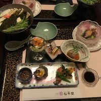 夕食。アボカドの田楽と天ぷら盛り合わせが後から来ました。