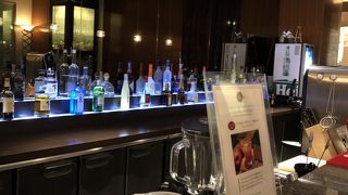 ANA 熊本の１階バー、フェリーチェ