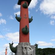 独特な形をした灯台柱