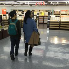 計測の待ち時間がかかる By べちゃんさん Jins Labi1池袋店 の 計測の待ち時間がかかる By べちゃんさん Jins Labi1池袋店 の