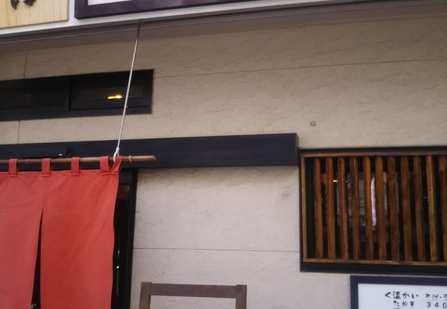 昔ながらの風情もいい蕎麦屋さんです 