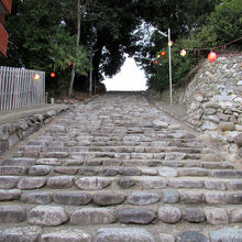 道後、温泉地らしく坂が多いです