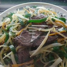 大衆食堂としては、大盛は、量が多いのでうれしいようです。