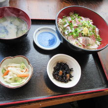 美味しい海鮮が食べられます