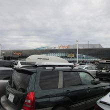 駐車場も大き目