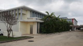 食事にお土産に便利です