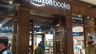 アマゾン Amazon リアル店舗