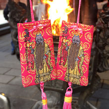 月下老人のお守り