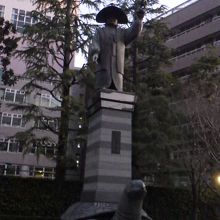 駐車場進入路側から