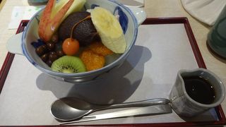 気軽に立ち寄れる甘味店。