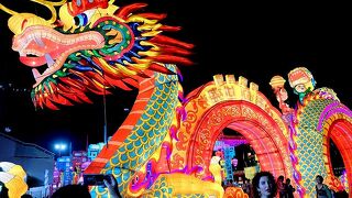 ザ・フロート＠マリーナ・ベイで行われる華やかな春節（旧正月）イベント