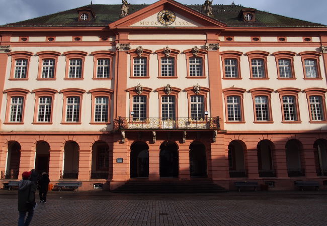 美しいバロック様式の建物