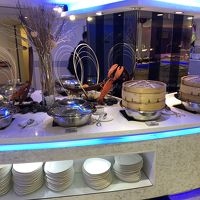 2階にビュッフェがあり朝昼夕それぞれ料金がちがう