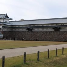 再建された五十間長屋