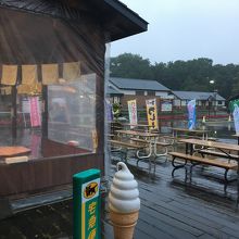 定番のソフトクリームもあります