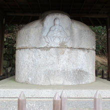 一遍上人の「南無阿弥陀仏」は暗くて見えませんでした