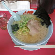 醤油ラーメン＋チャーシュー