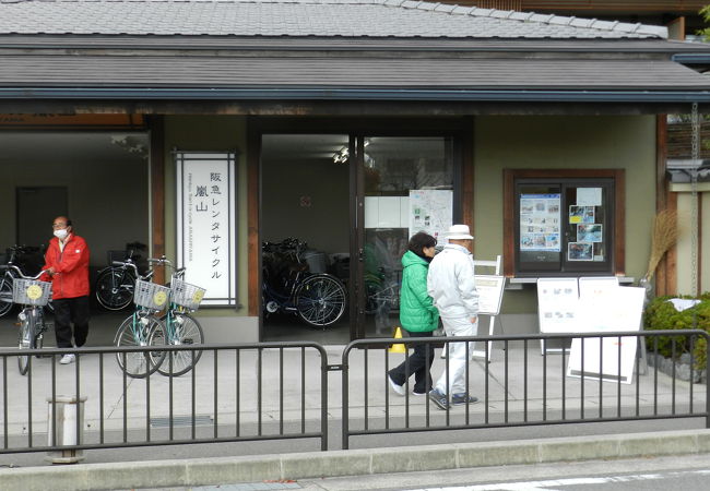 阪急嵐山駅前