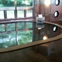 森の中のお風呂です