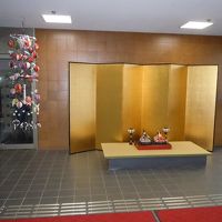 もうお雛様が出てました