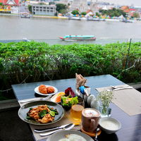 朝食もルーフトップで頂きます♪