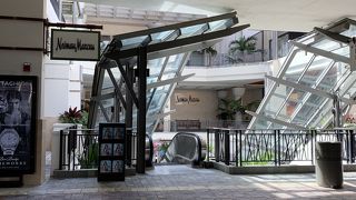 ハイブランド揃ってます