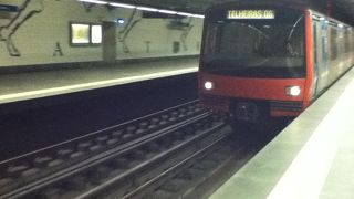 郊外への移動に便利